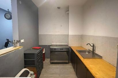 продается квартира с новым ремонтом 4-комнаты